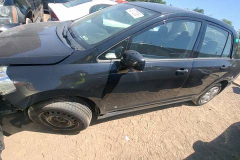 Photo of 2011 Nissan Versa