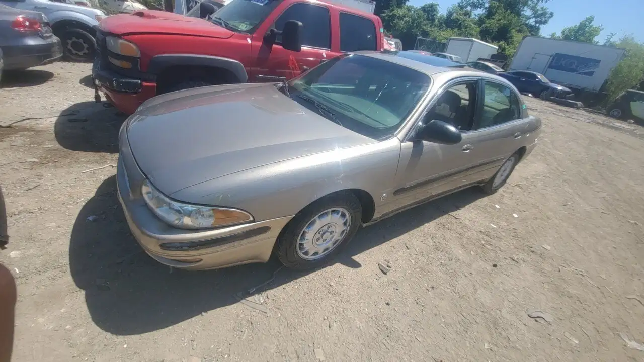 Photo of 2000 Buick Lesabre