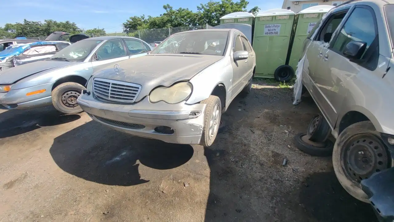 Photo of 2004 Mercedes-Benz C240
