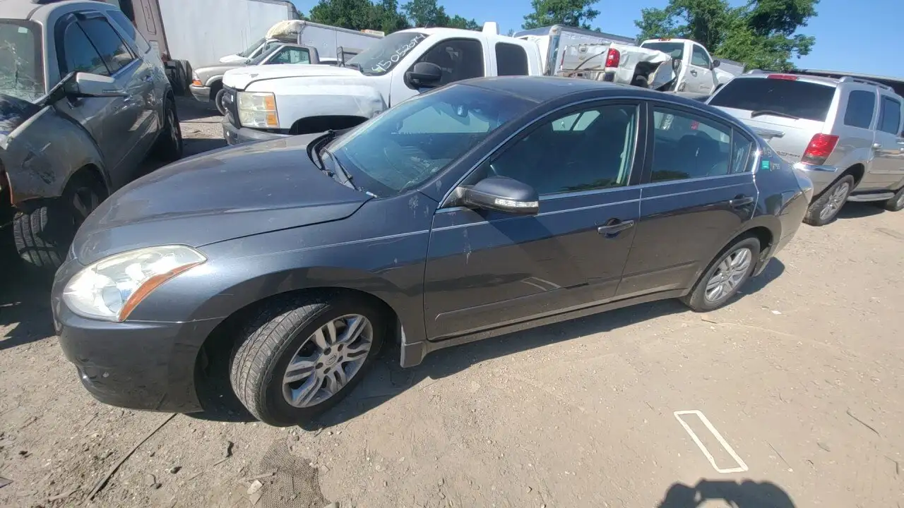 Photo of 2010 Nissan Altima