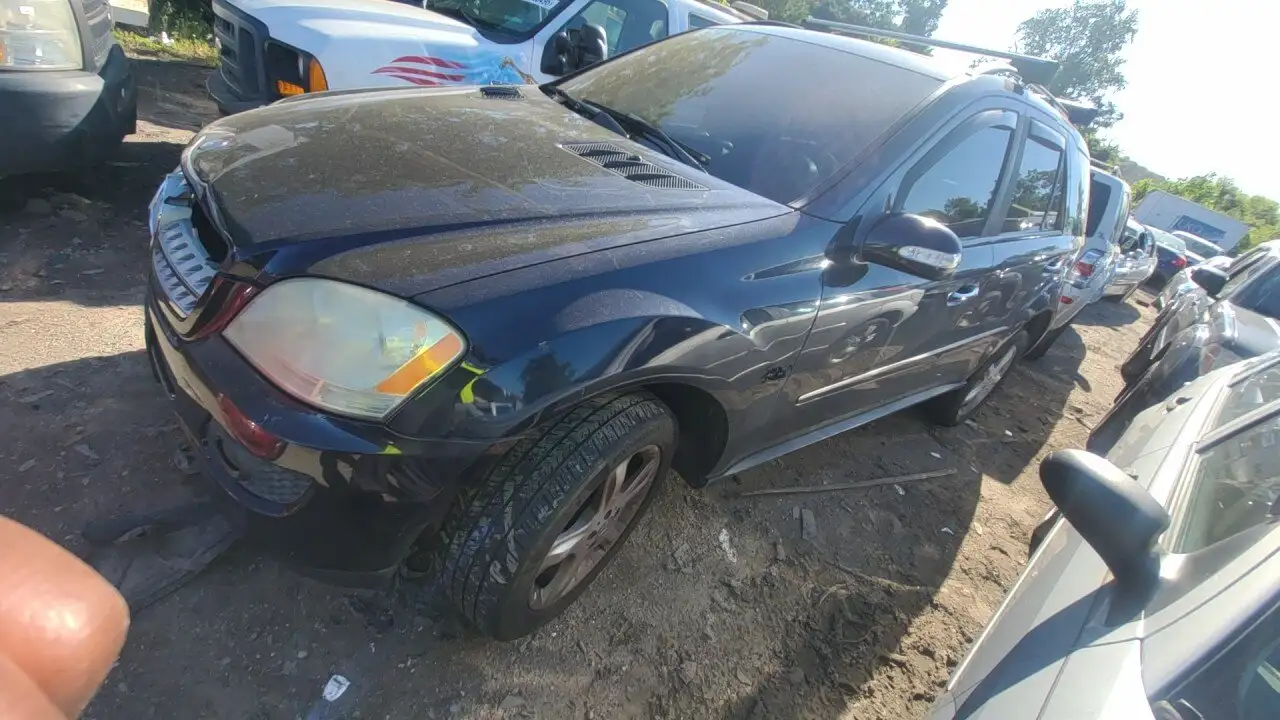 Photo of 2008 Mercedes-Benz Ml350