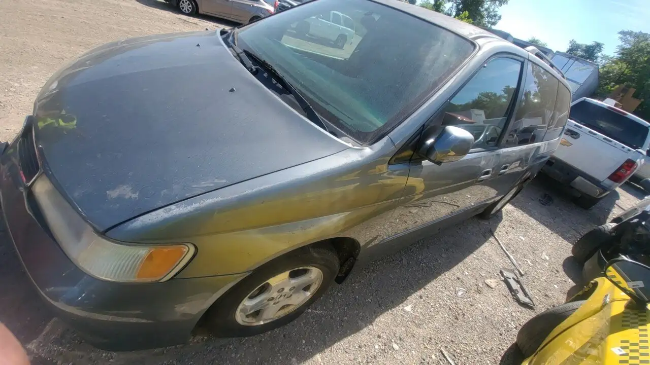 Photo of 2000 Honda Odyssey