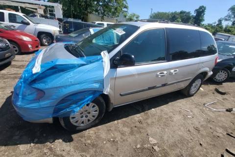 Photo of 2006 Chrysler Town & Country
