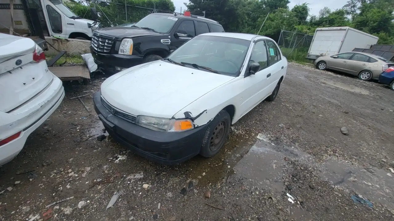 Photo of 2000 Mitsubishi Mirage