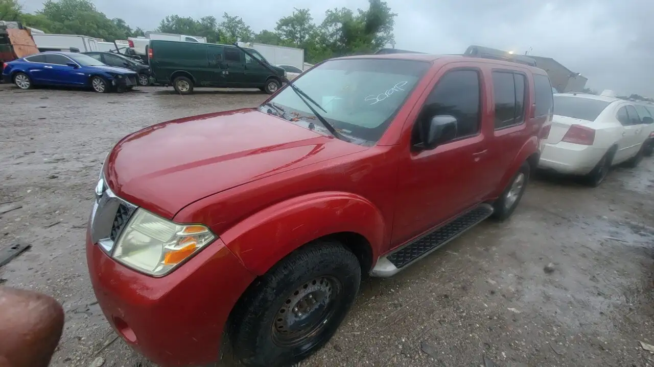 Photo of 2011 Nissan Pathfinder