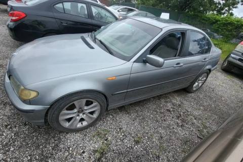 Photo of 2005 Bmw 325I