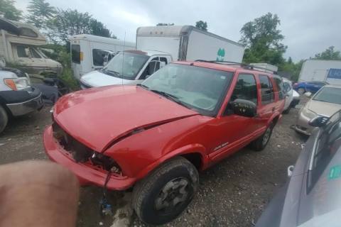 Photo of 2002 Chevrolet Blazer