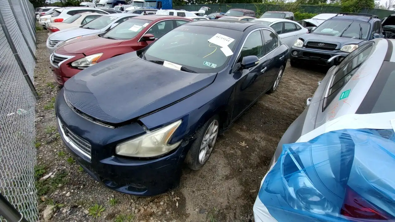 Photo of 2009 Nissan Maxima