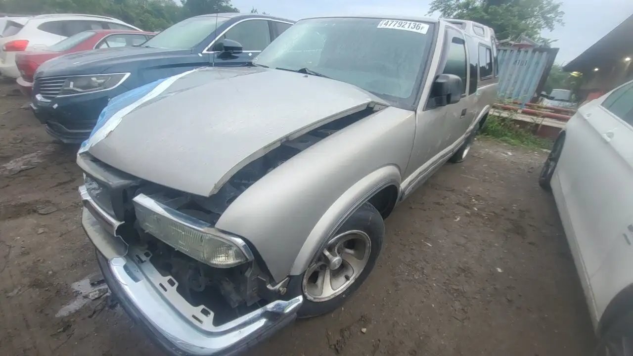 Photo of 2002 Chevrolet S10