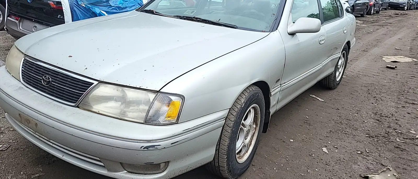 Photo of 1999 Toyota Avalon