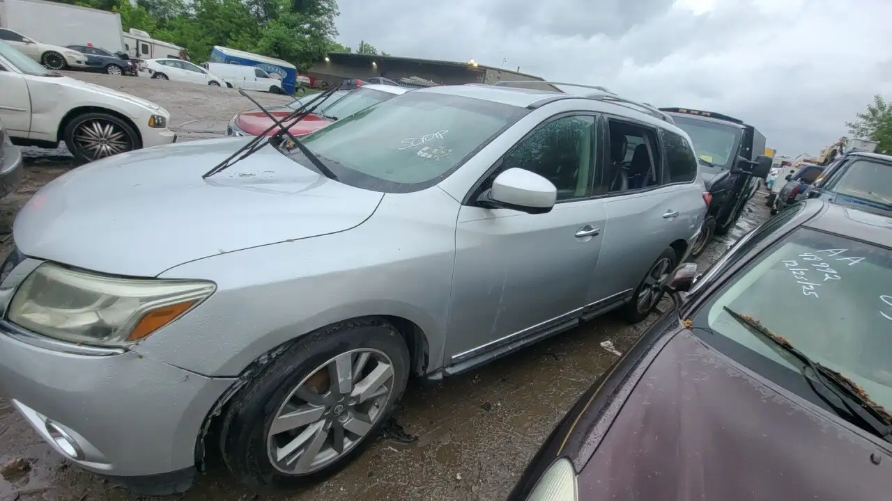 Photo of 2013 Nissan Pathfinder