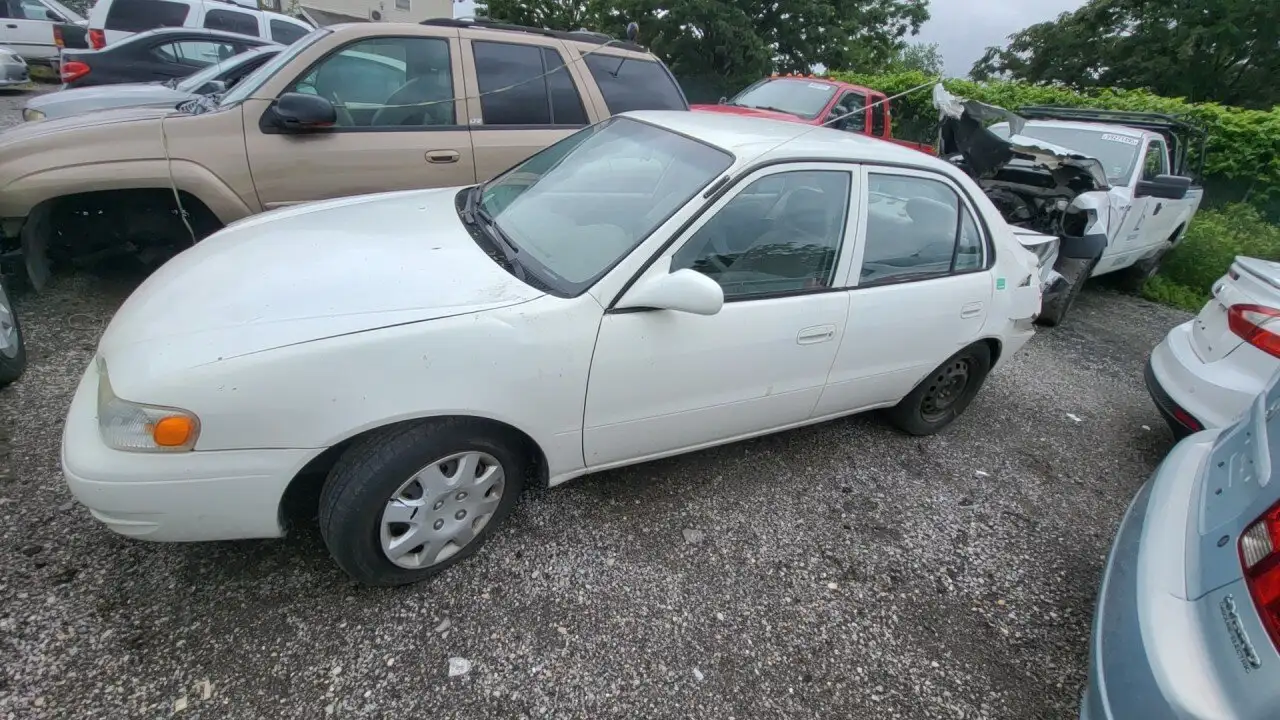 Photo of 2000 Toyota Corolla