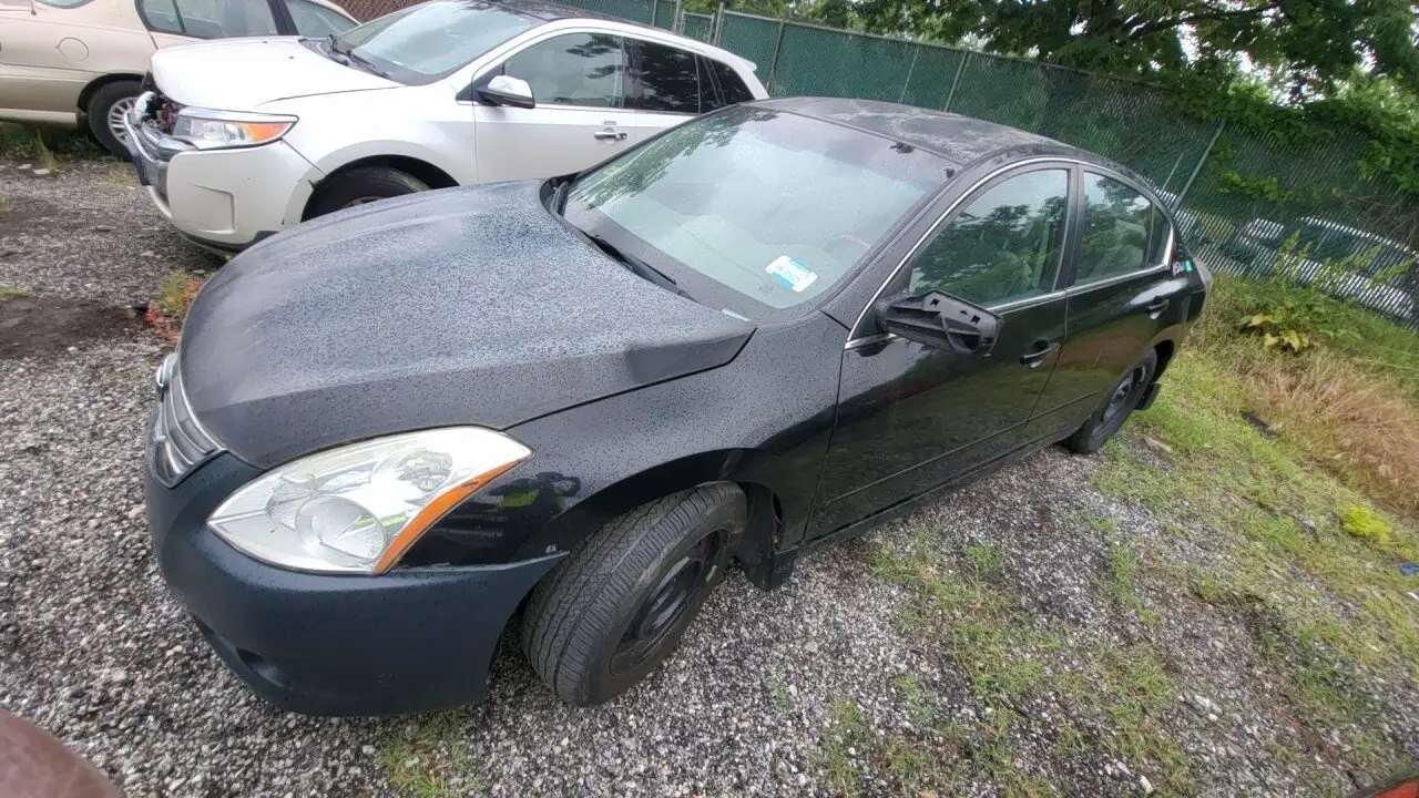 Photo of 2011 Nissan Altima