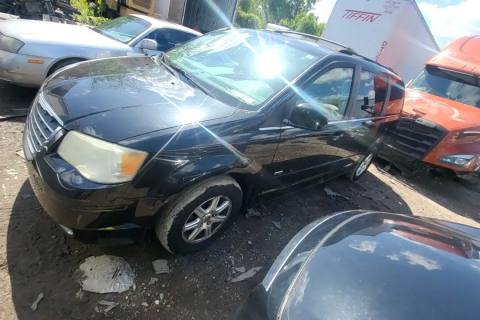 Photo of 2008 Chrysler Town & Country