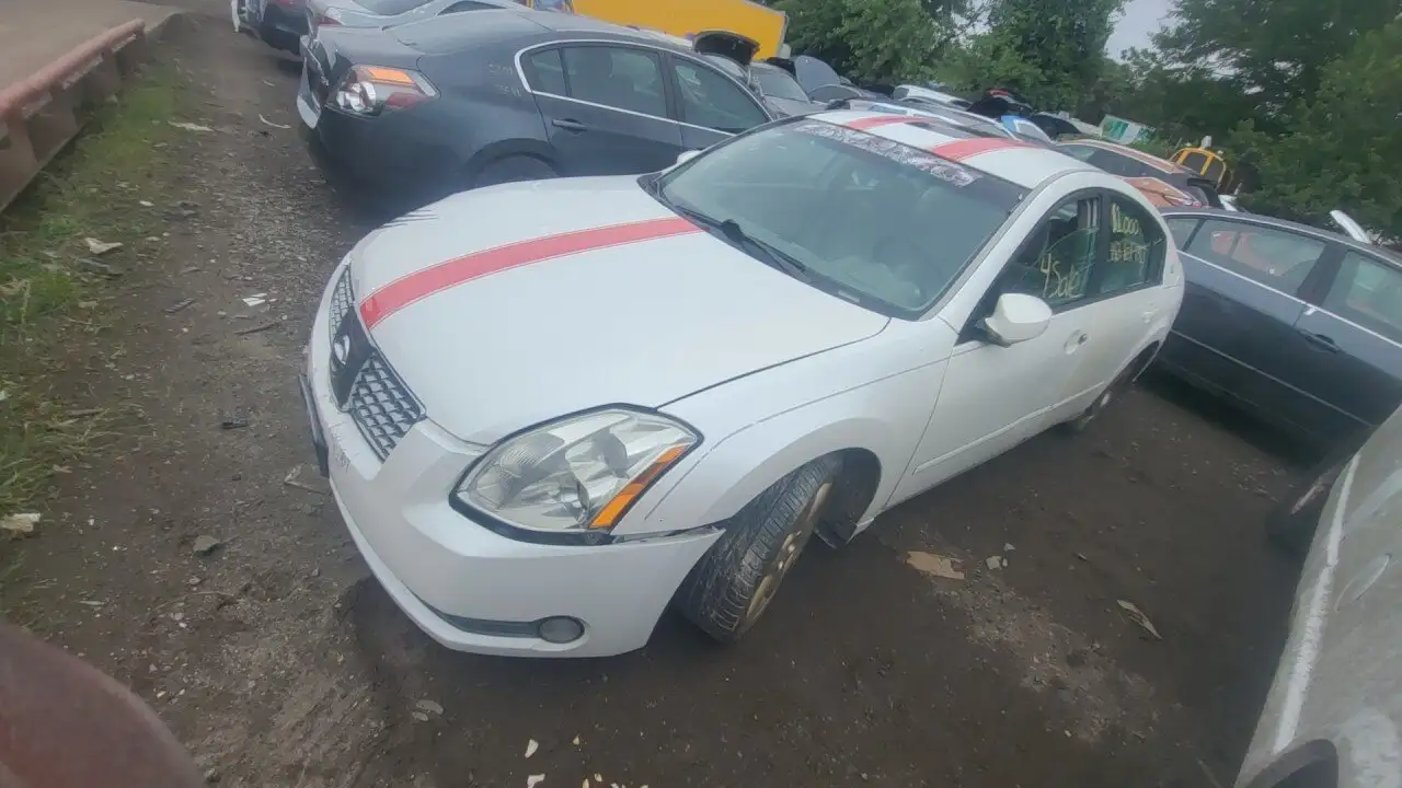 Photo of 2004 Nissan Maxima