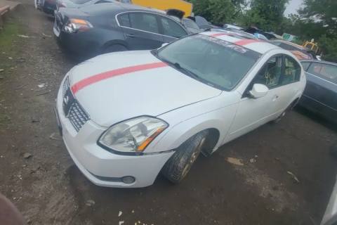 Photo of 2004 Nissan Maxima