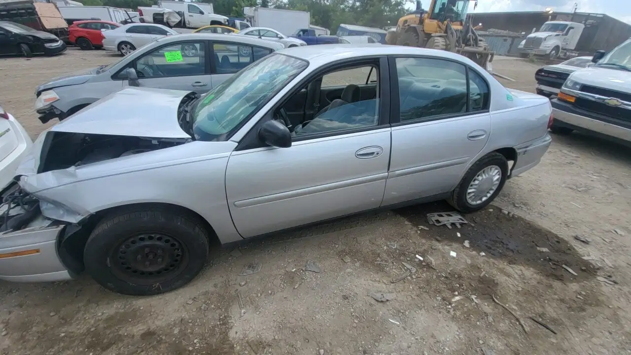 Photo of 2002 Chevrolet Malibu