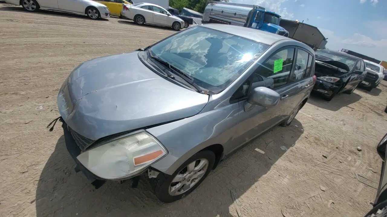 Photo of 2008 Nissan Versa