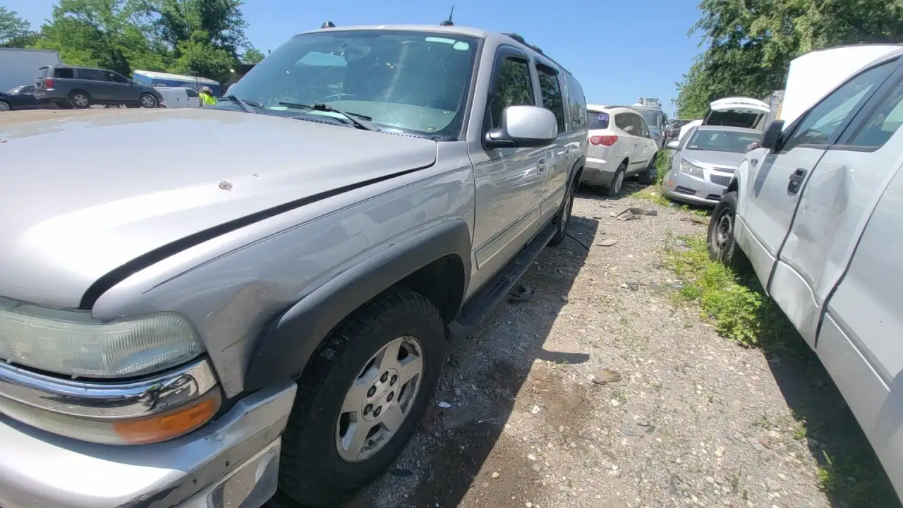 Photo of 2004 Chevrolet Suburban 1500