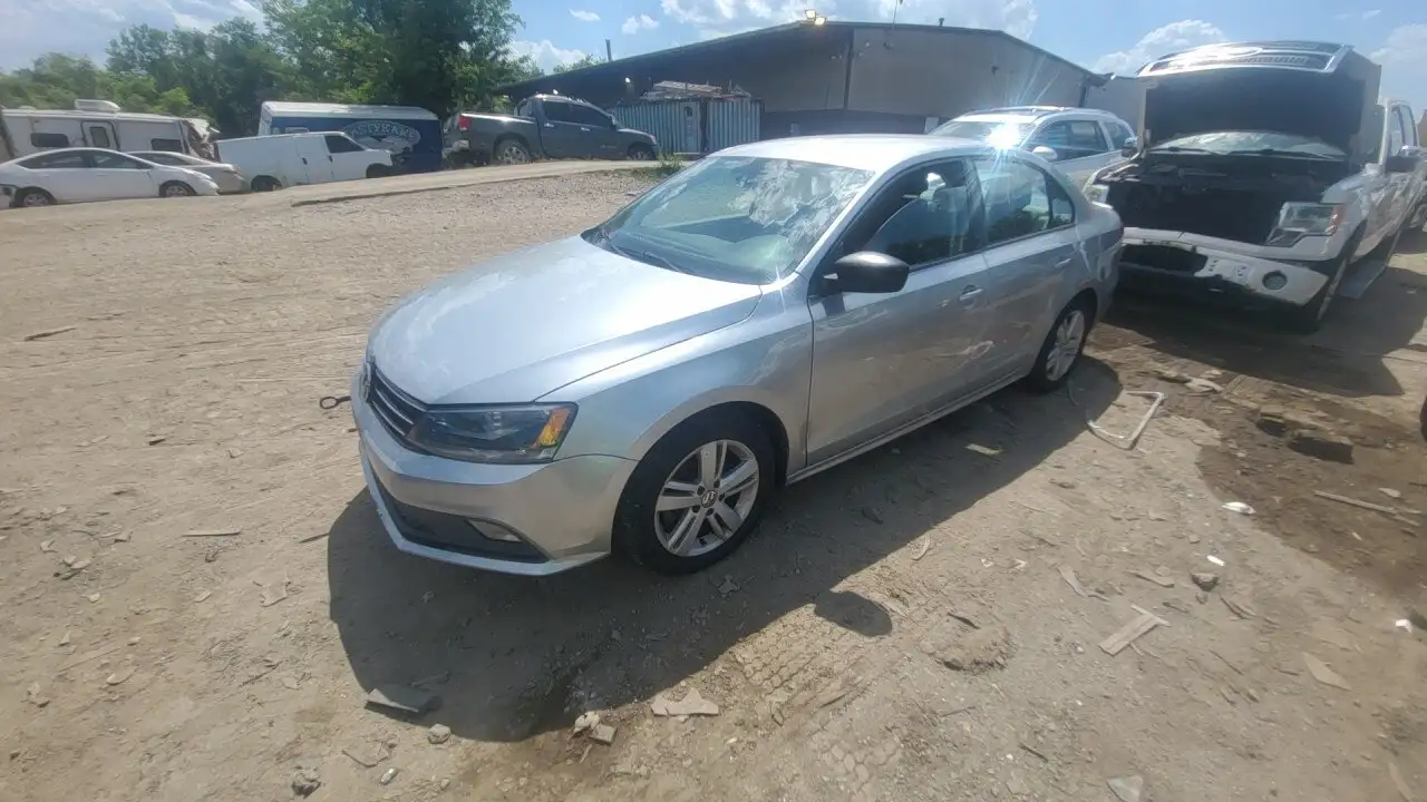 Photo of 2015 Volkswagen Jetta