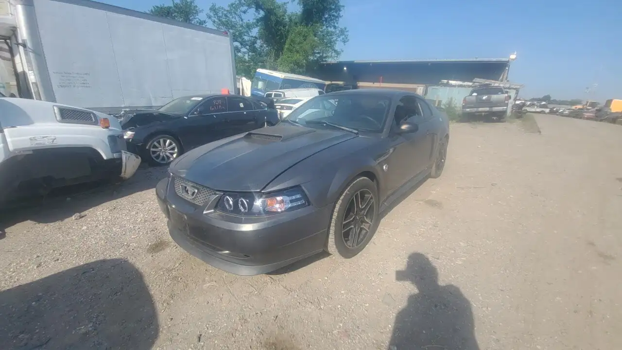 Photo of 2004 Ford Mustang