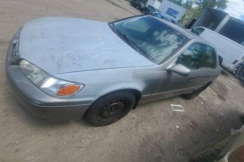 Photo of 2000 Toyota Camry
