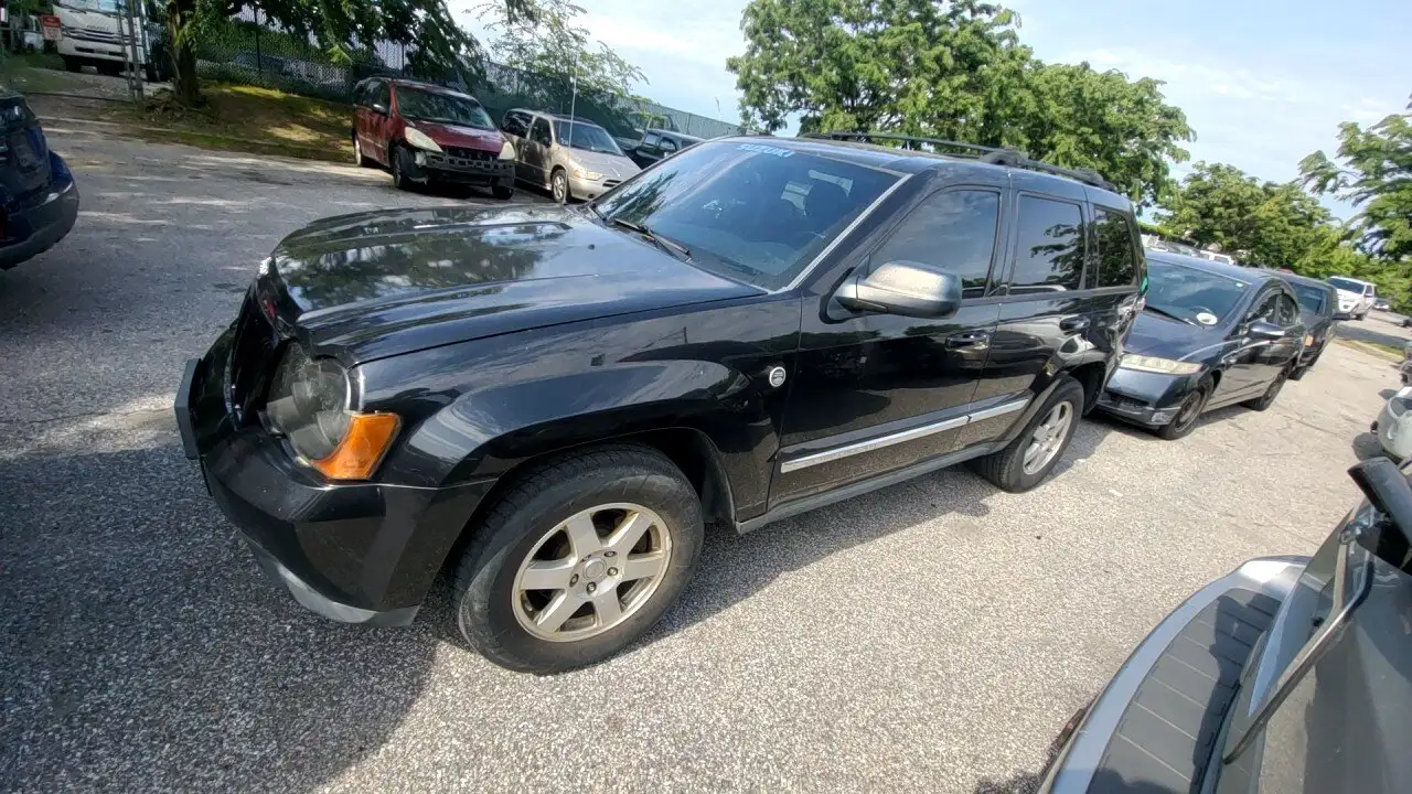 Photo of 2010 Jeep Grand Cherokee