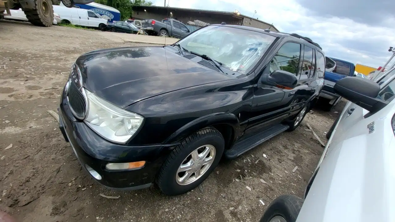 Photo of 2005 Buick Rainier