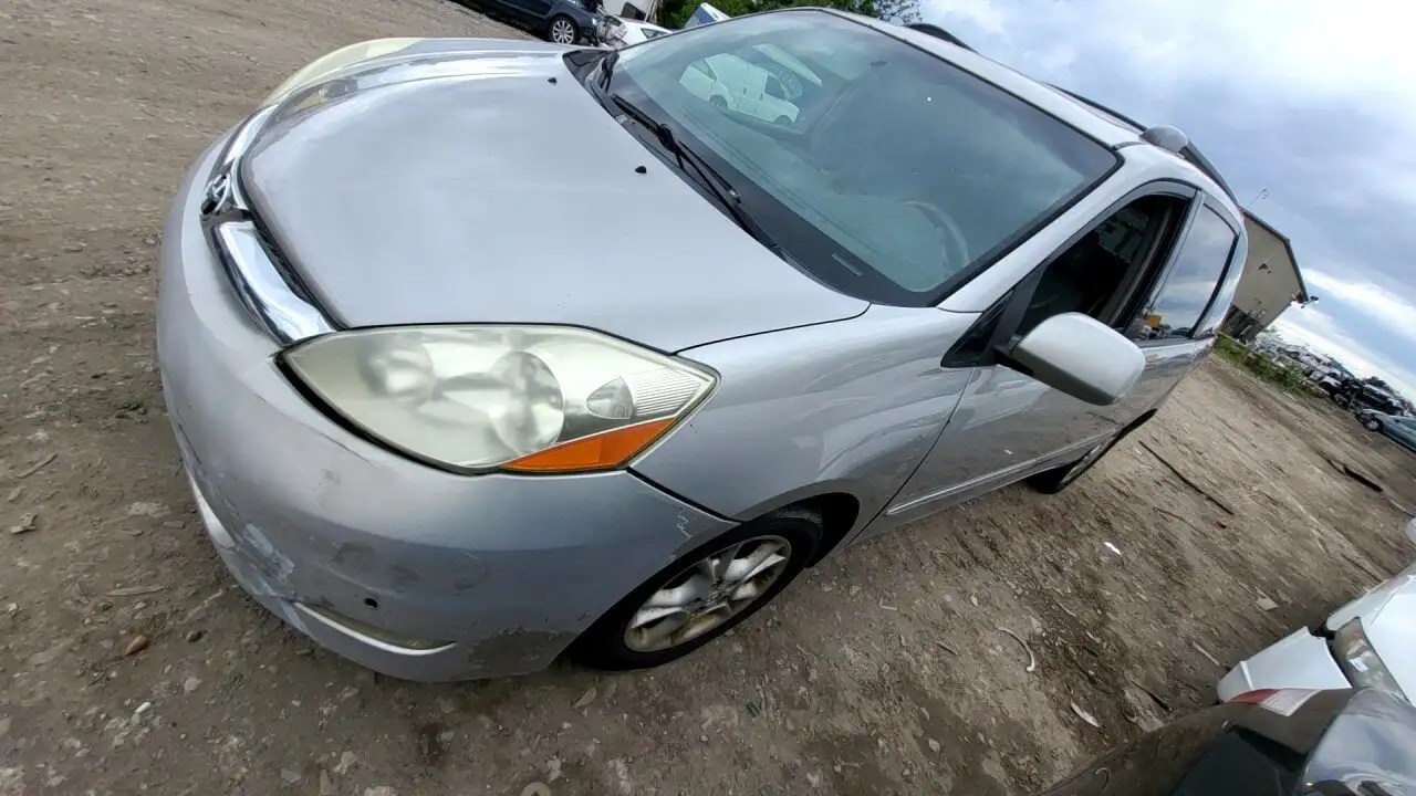 Photo of 2006 Toyota Sienna