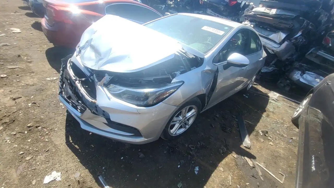 Photo of 2016 Chevrolet Cruze