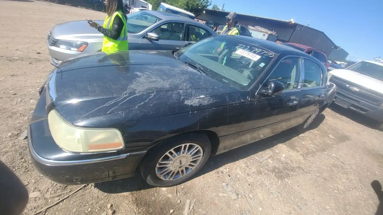 Photo of 2007 Lincoln Town Car