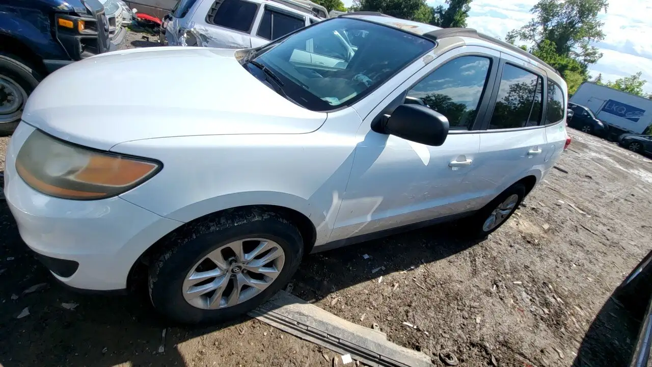 Photo of 2010 Hyundai Santa Fe