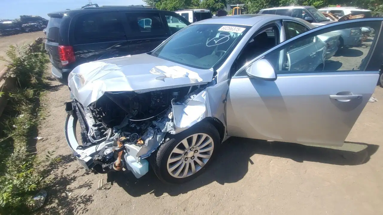 Photo of 2011 Buick Regal