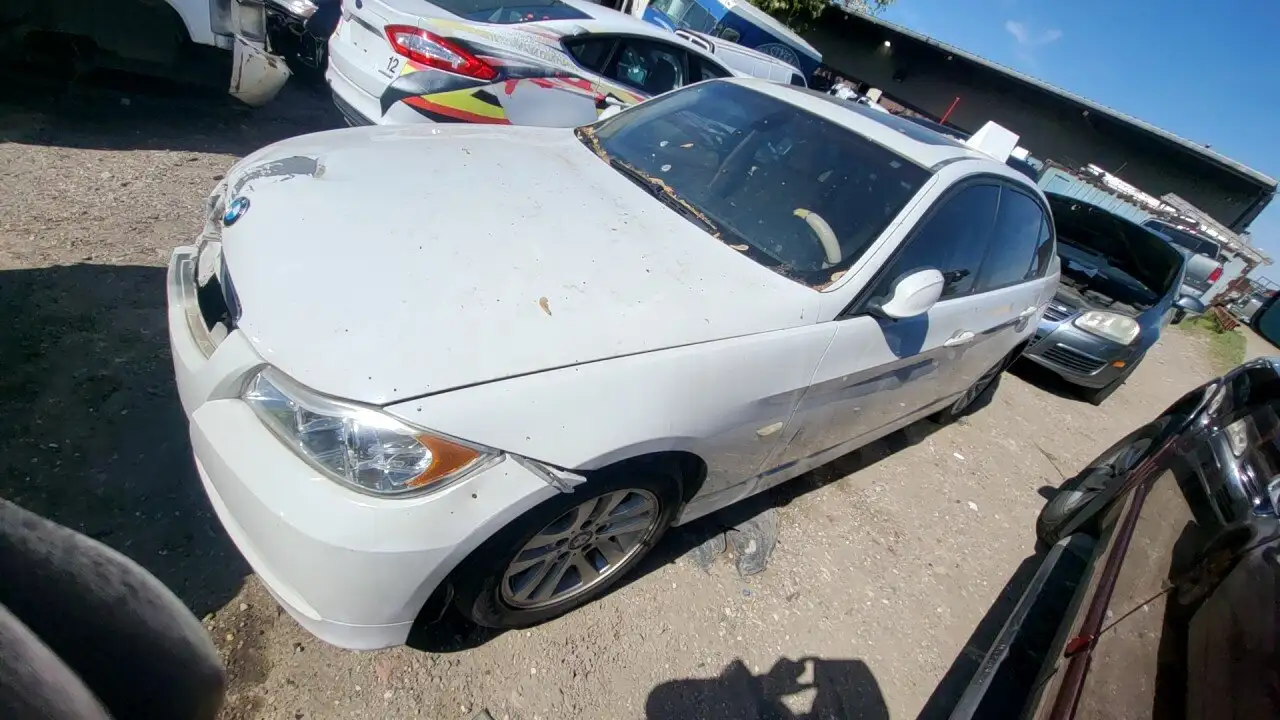 Photo of 2006 Bmw 325I
