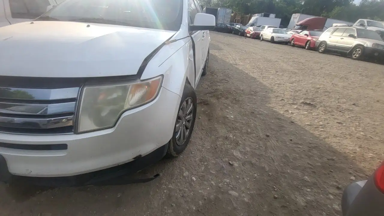Photo of 2010 Ford Edge