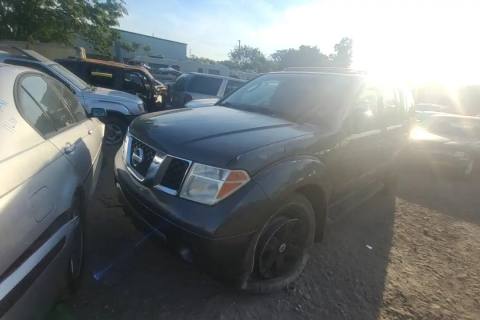 Photo of 2005 Nissan Pathfinder