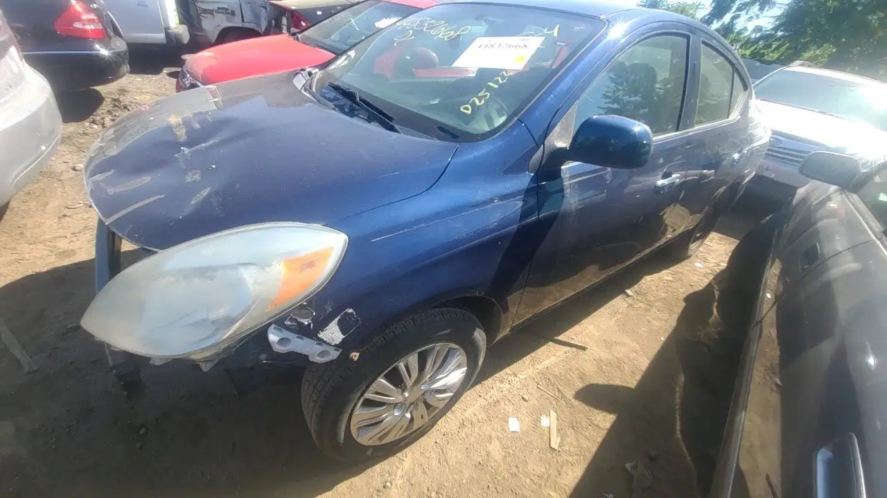 Photo of 2012 Nissan Versa