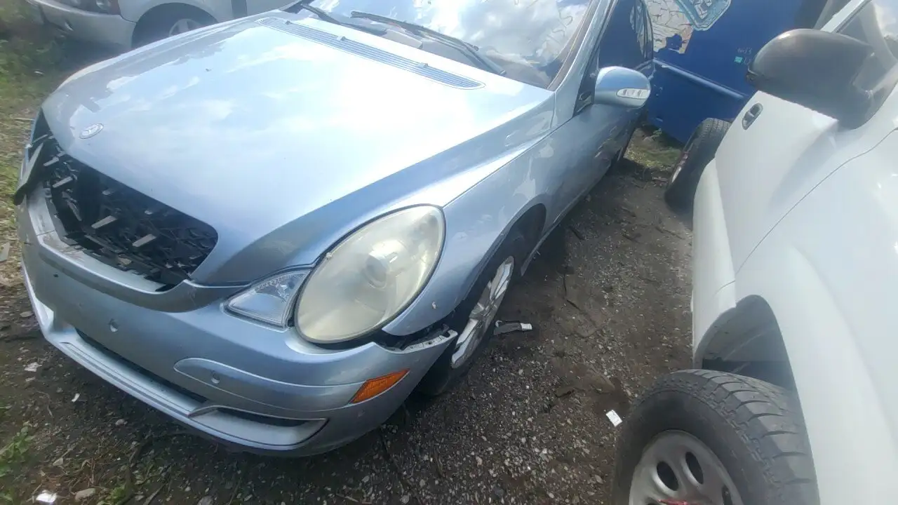 Photo of 2006 Mercedes-Benz R350