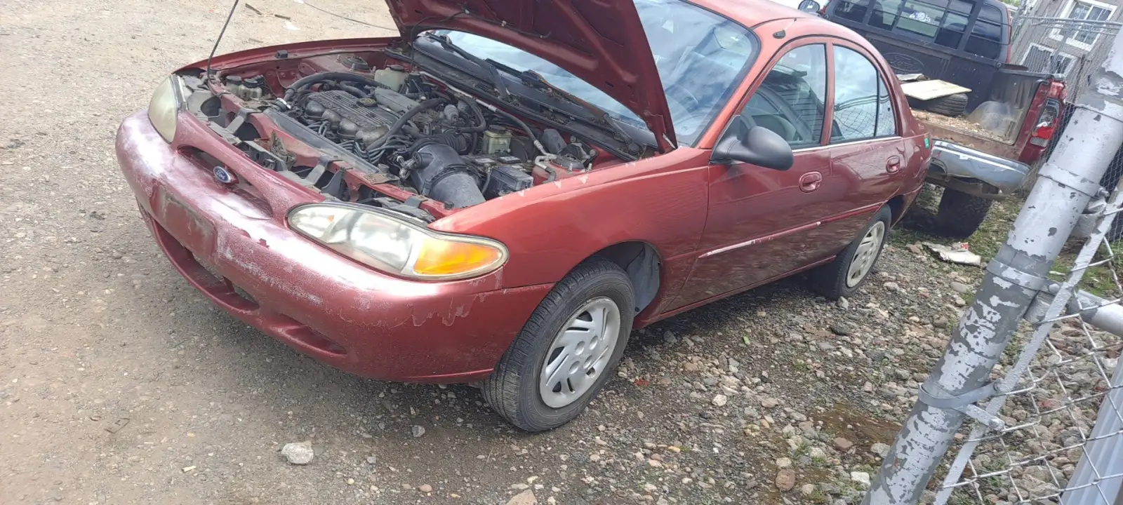 Photo of 1999 Ford Escort