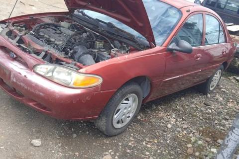 Photo of 1999 Ford Escort