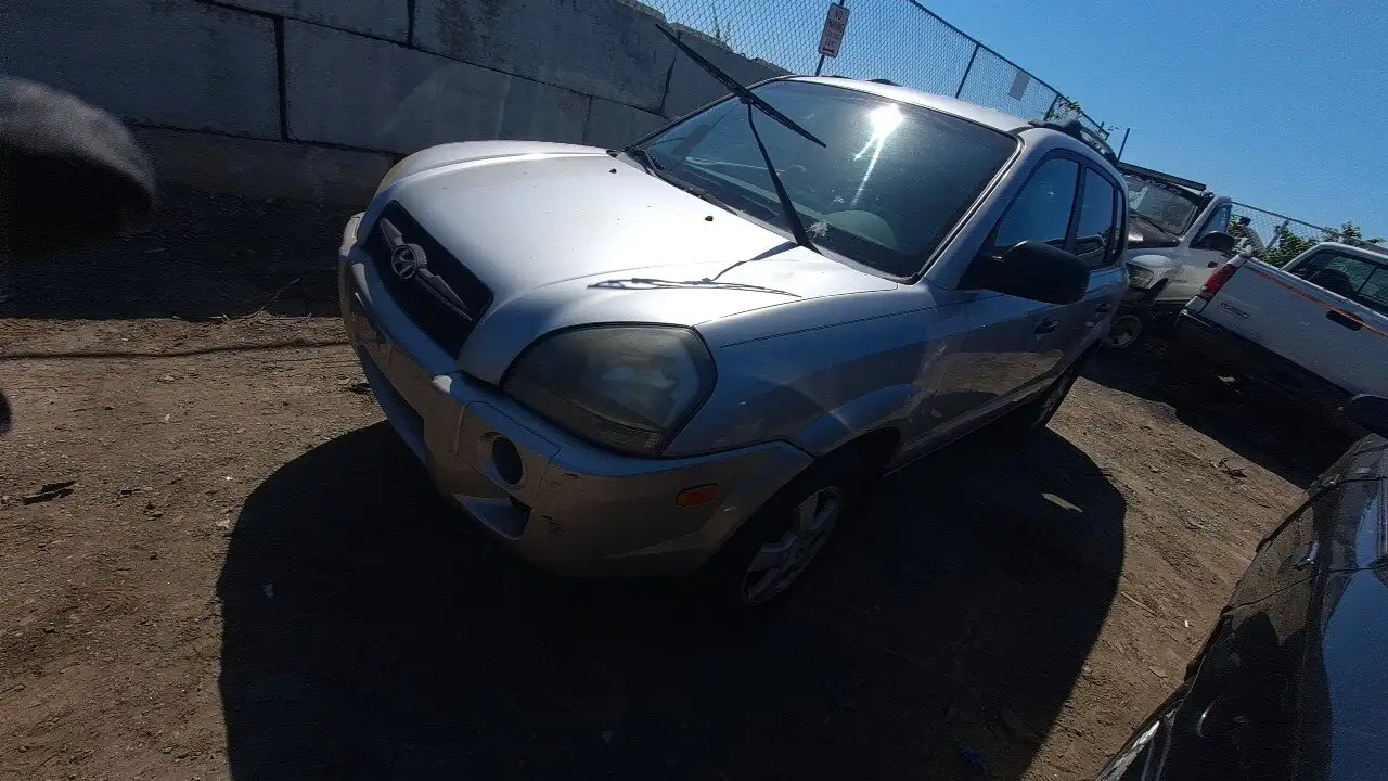 Photo of 2005 Hyundai Tucson