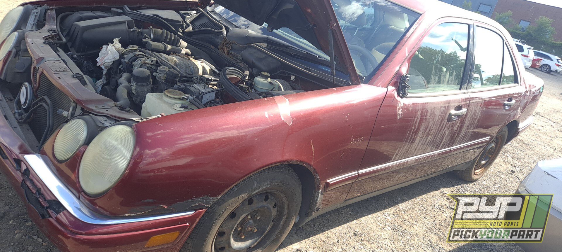 Photo of 1999 Mercedes-Benz E320