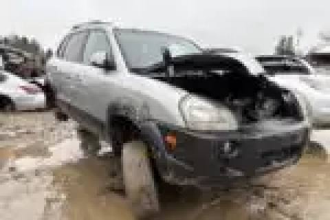 Photo of 2005 Hyundai Tucson