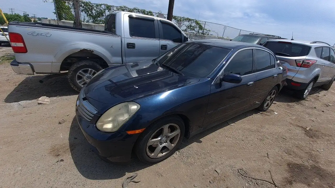 Photo of 2004 Infiniti G35