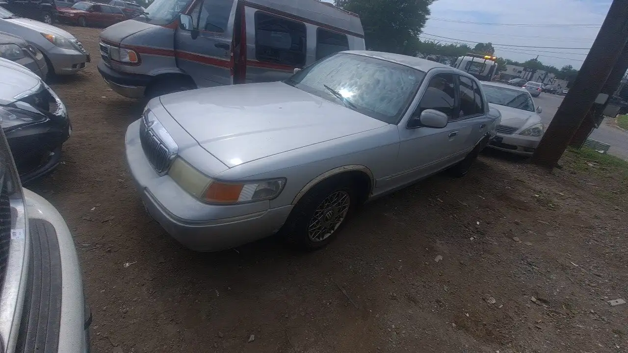 Photo of 2001 Mercury Grand Marquis