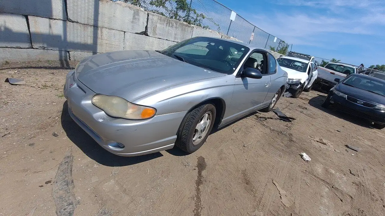 Photo of 2005 Chevrolet Monte Carlo