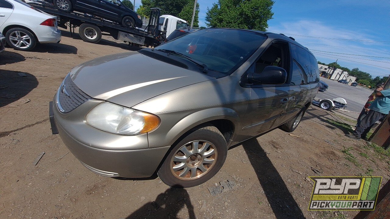 Photo of 2003 Chrysler Town & Country