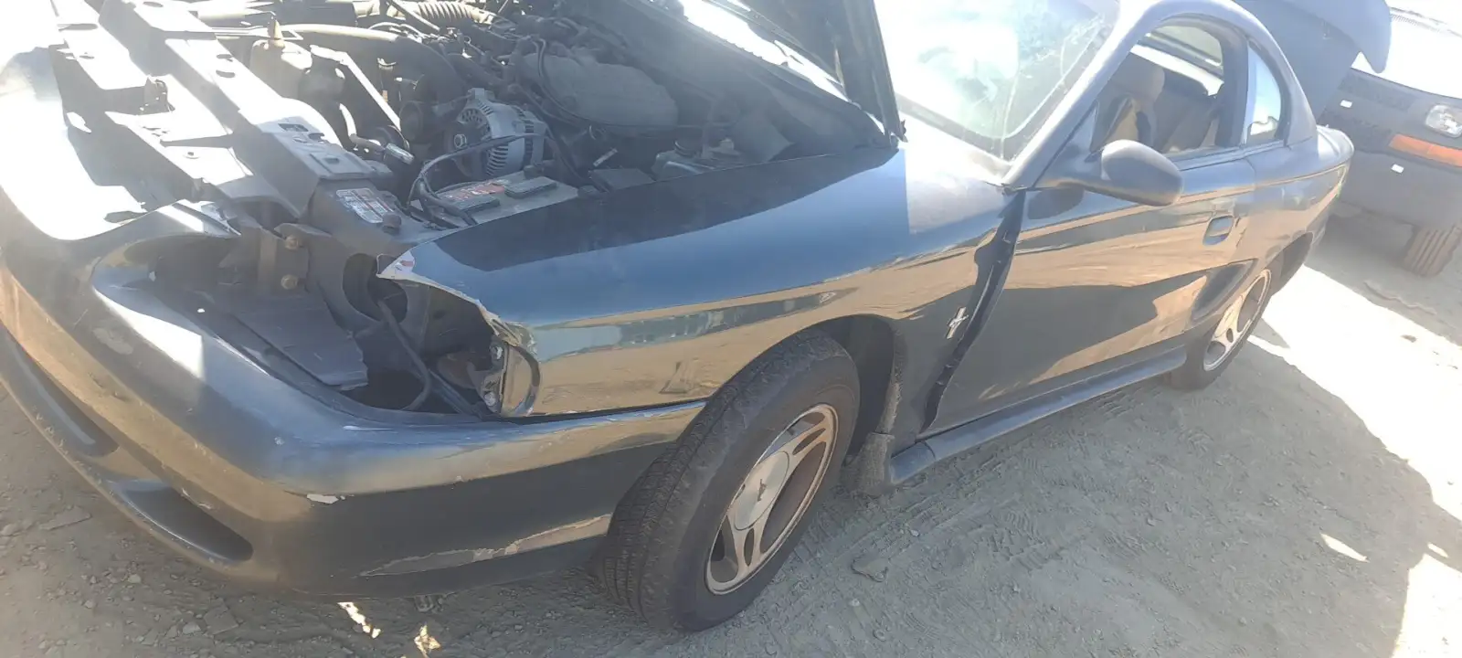 Photo of 1998 Ford Mustang