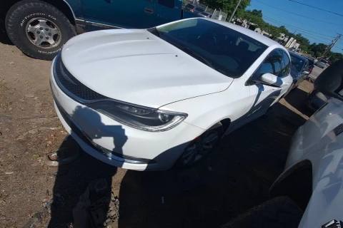 Photo of 2016 Chrysler 200
