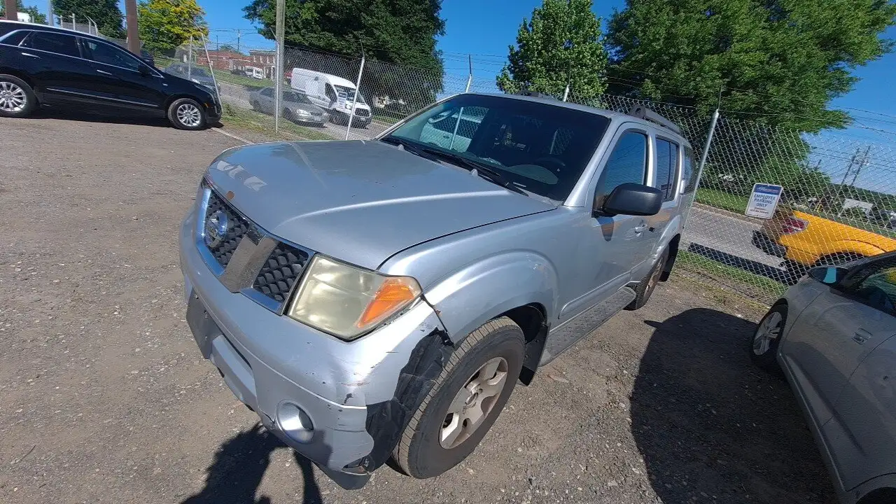 Photo of 2005 Nissan Pathfinder